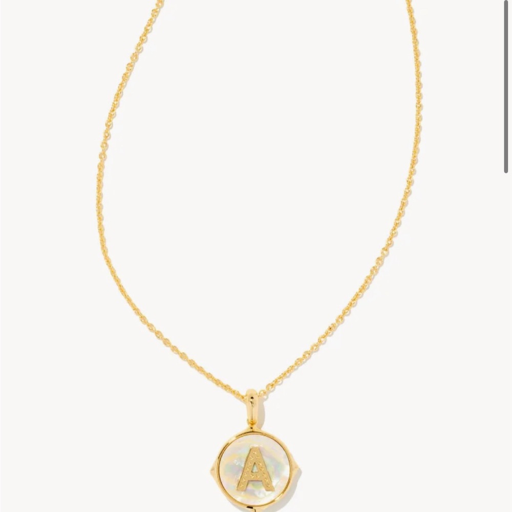EUC Kendra Scott Letter A Gold Disc Reversible Necklace